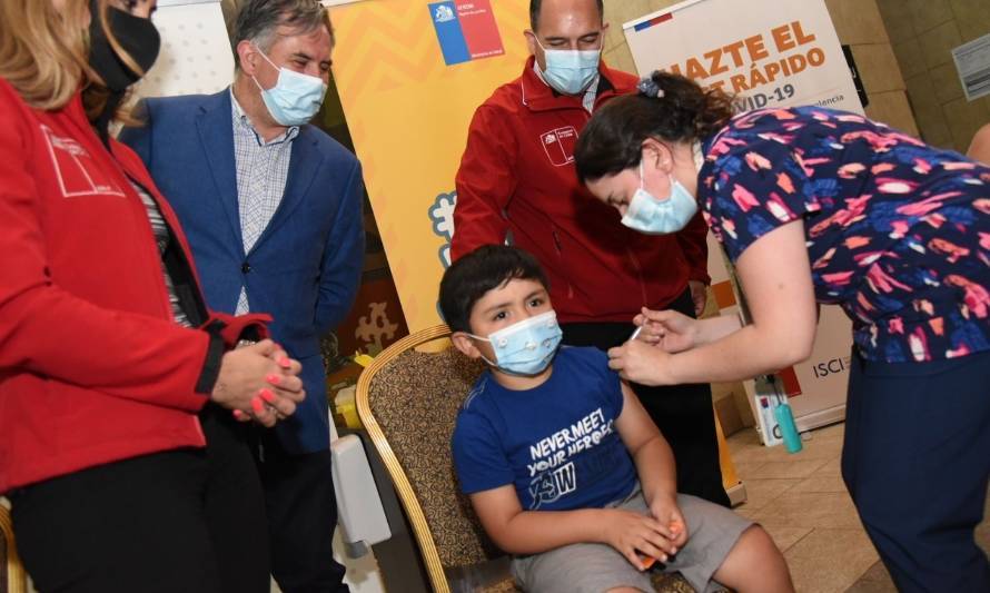 Los Ríos: comenzó vacunación en menores de entre 3 y 5 años 