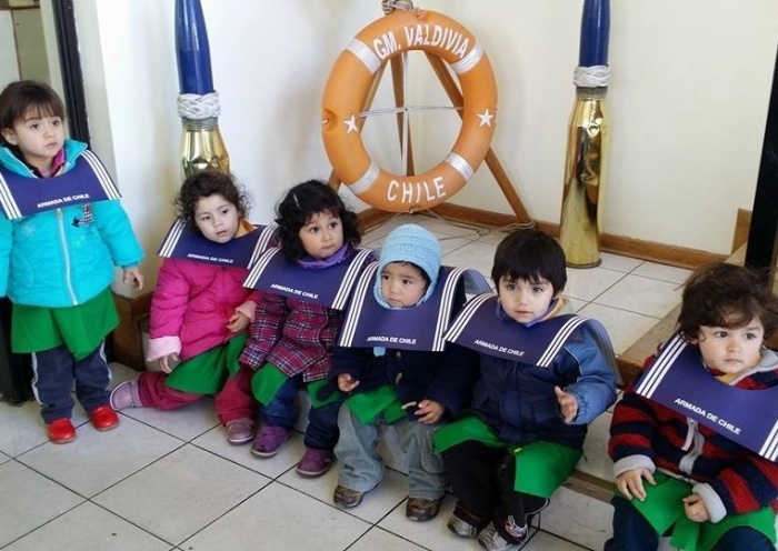 Parvulitos de Reumén finalizaron la celebración del mes del mar con una visita a Valdivia