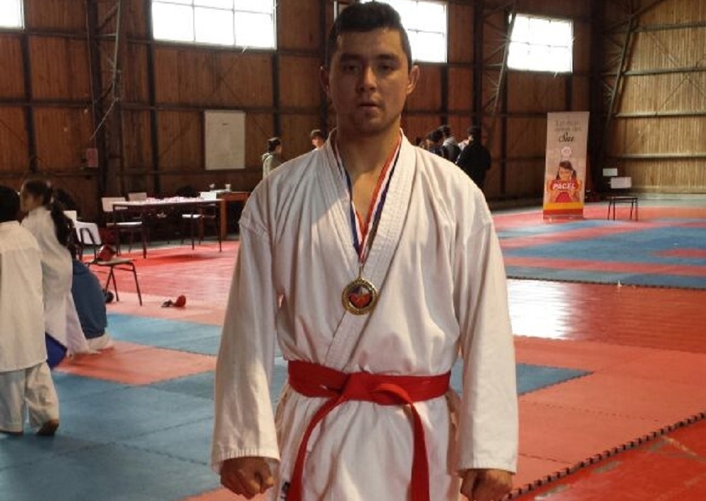Paillaquino obtuvo dos oros en el Segundo Campeonato Regional de Karate