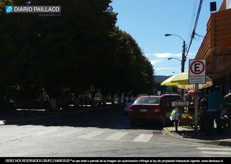 ESTA MAÑANA: Mujer fue atropellada por un taxi en pleno centro de Paillaco