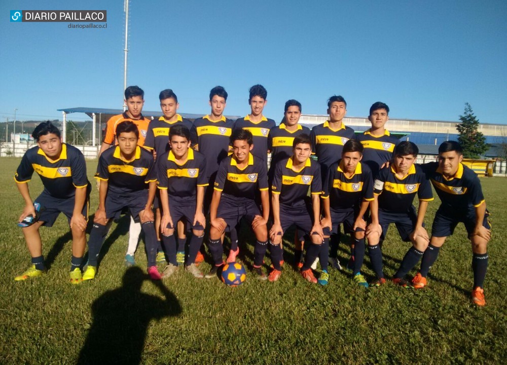 32 jóvenes de Paillaco representarán a Chile en campeonato de fútbol en Brasil