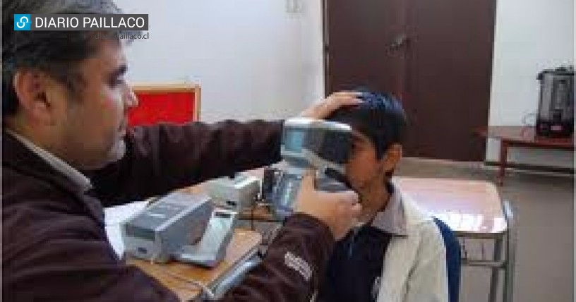 Escolares de Paillaco participaron de evaluación oftalmológica de Junaeb