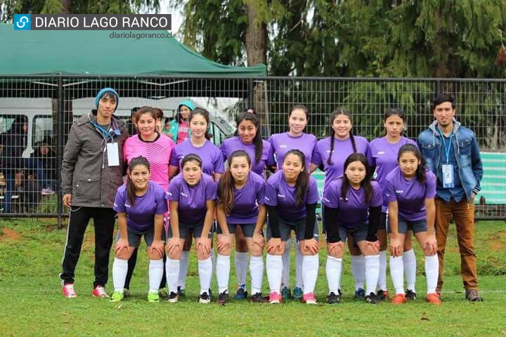 Lago Ranco ganó a Paillaco y clasificó a la final regional del fútbol femenino sub17