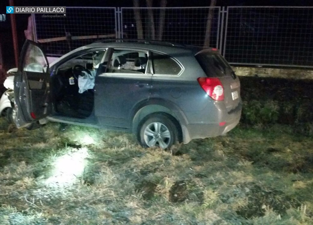 Jeep y automóvil colisionaron de frente en Los Esteros