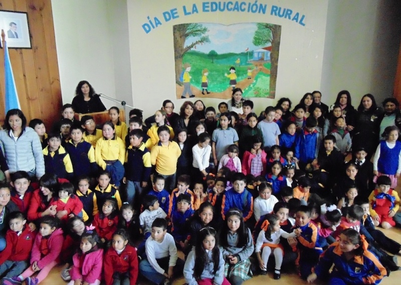 Más de 100 escolares de Paillaco celebraron el Día de la Educación Rural
