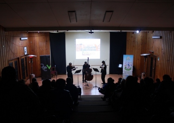 Orquesta de Cámara de Valdivia maravilló a paillaquinos con impecable presentación