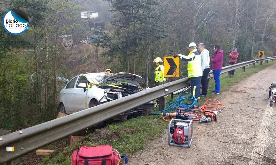 Automóvil protagonizó accidente en ruta Valdivia - Paillaco