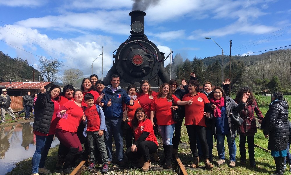 Familias de Valdivia disfrutaron de recorrido en Tren “El Valdiviano”, por décimo aniversario de Los Ríos