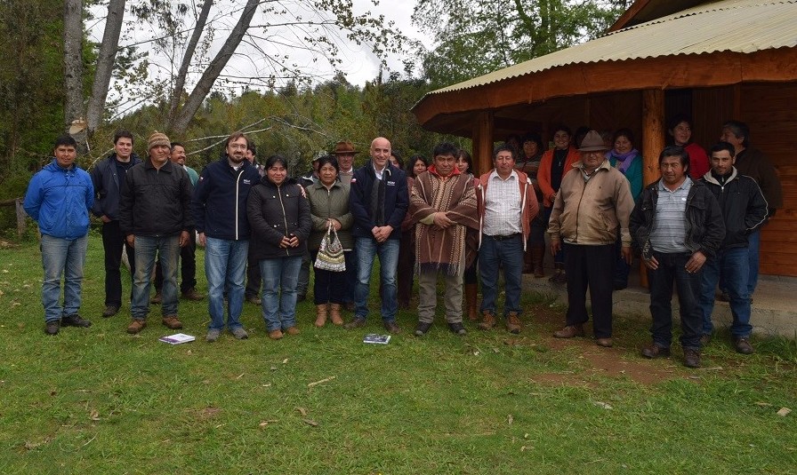 Comunidad indígena de Lumaco e Indap fijan acuerdo para proyectos de riego y maquinaria