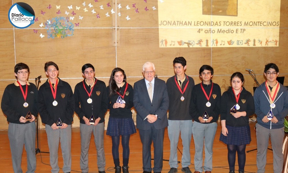  Liceo Rodulfo Amando Philippi realizó premiación de sus alumnos destacados en Paillaco