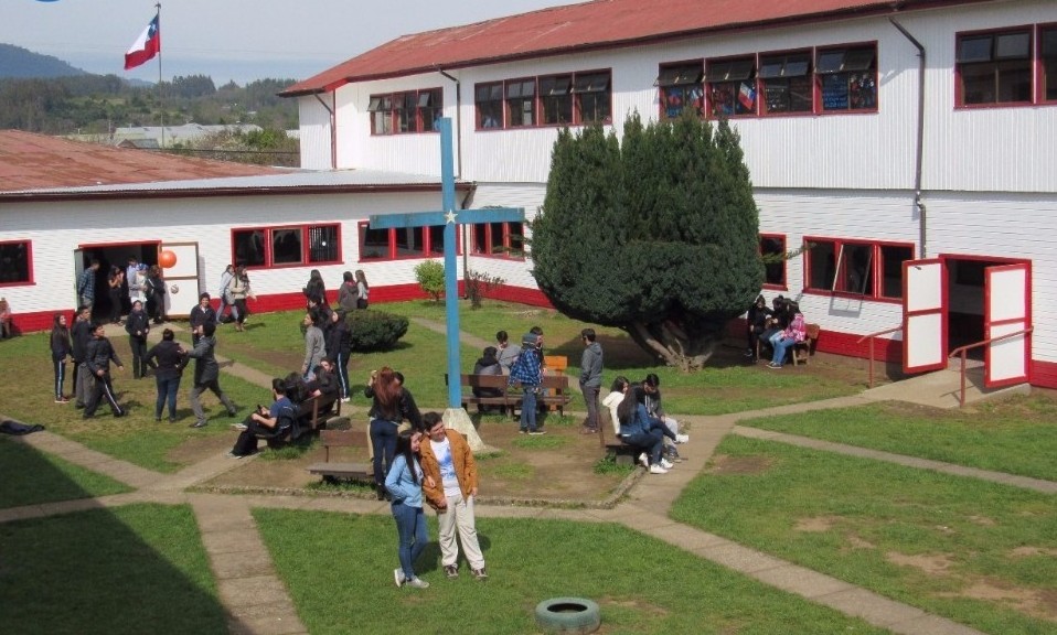 Liceo San Conrado de Futrono inició proceso de matrícula para el 2018