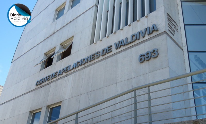 Municipio de Valdivia tendrá que restituir descuentos salariales a funcionarios de salud