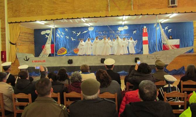 Escuela Rural 21 de Mayo realizó tradicional homenaje a las Glorias Navales 
