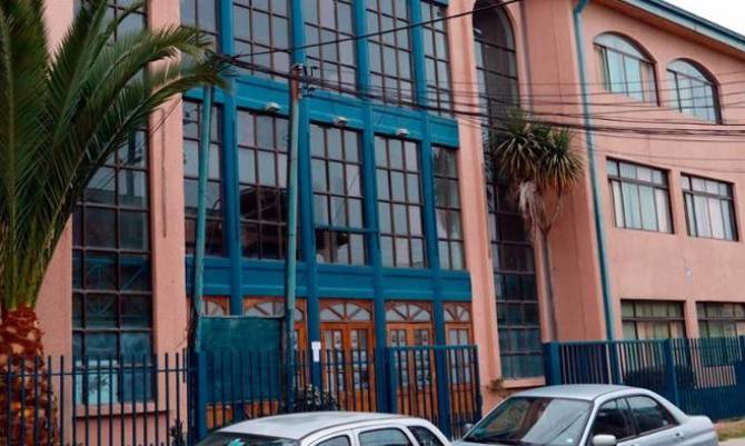 Diácono acusado de abusos en Seminario San Fidel fue despedido de colegio donde trabajaba