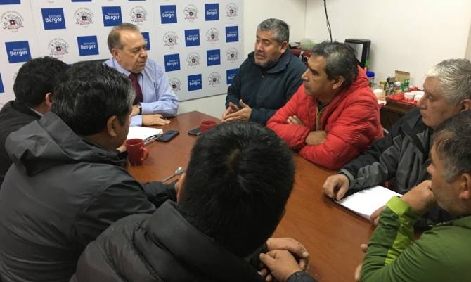Fipasur solicitó a diputado Berger intervenir para posponer veda del loco en Los Ríos  