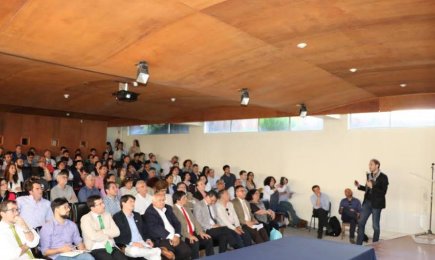 Seminario abordó los desafíos de la planificación estratégica y el ordenamiento territorial en Los Ríos