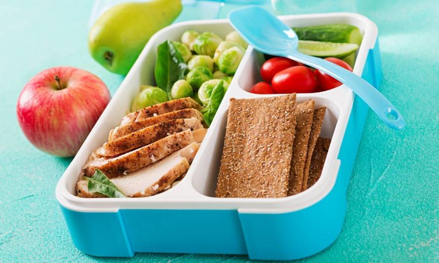 Especialista en nutrición recomienda colaciones escolares que no superen las 300 calorías