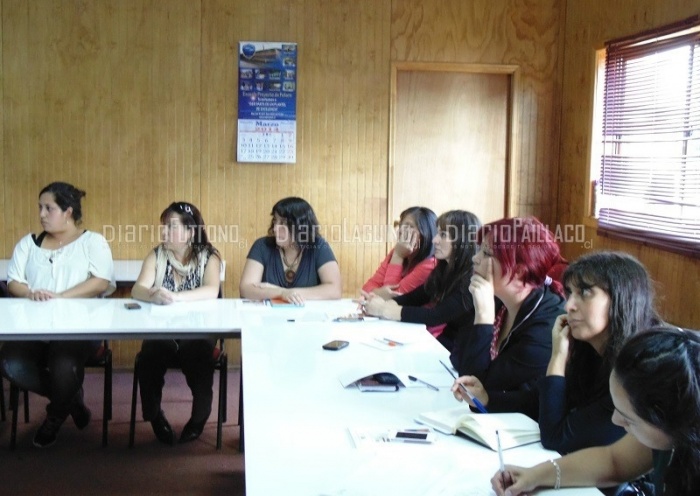 Policía de Investigaciones entregó información a organizaciones sociales para prevenir femicidios en Paillaco 