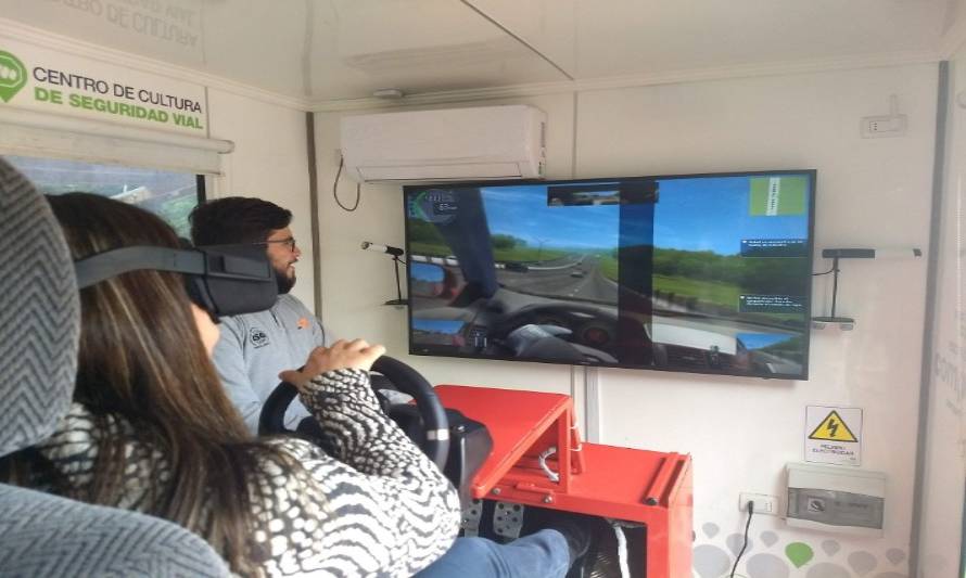 Paillaquinos podrán experimentar en realidad virtual la sensación de caminar o conducir bajo los efectos del alcohol