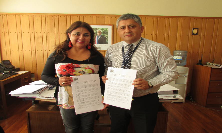 Municipalidad de Paillaco y Servicio de Salud firman acuerdo para compra de vehículo 4x4
