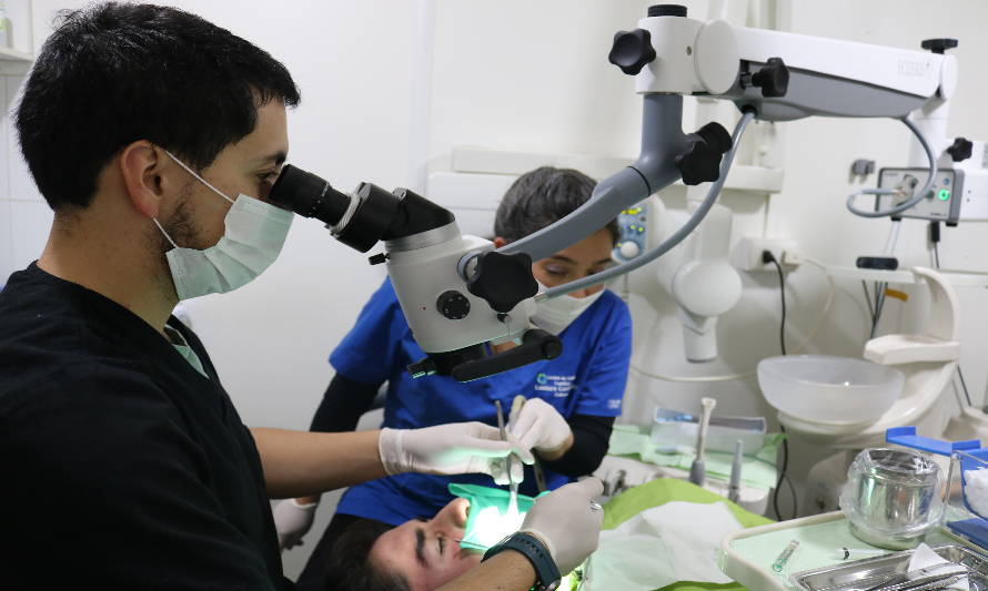 Centro Odontológico de Paillaco cuenta con moderno microscopio dental