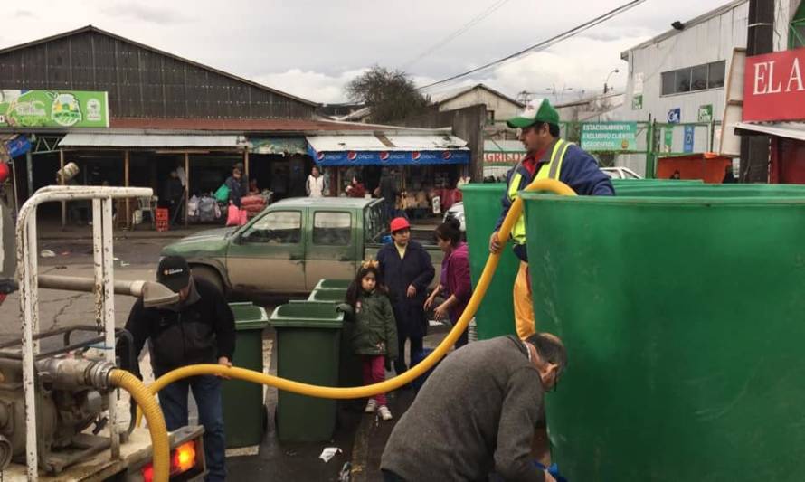 Camión aljibe de Paillaco continúa en Osorno para apoyar emergencia sanitaria 