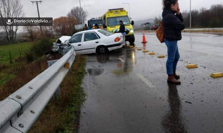 Accidente vehicular en ruta Valdivia-Los Lagos