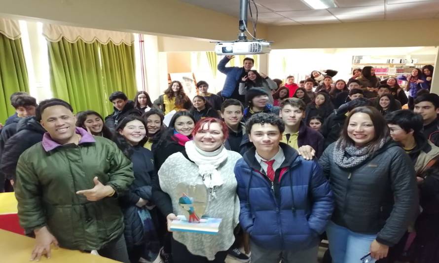 Liceo Rodulfo Amando Philippi  de Paillaco realizó Diálogo Intercultural con migrantes residentes en la región