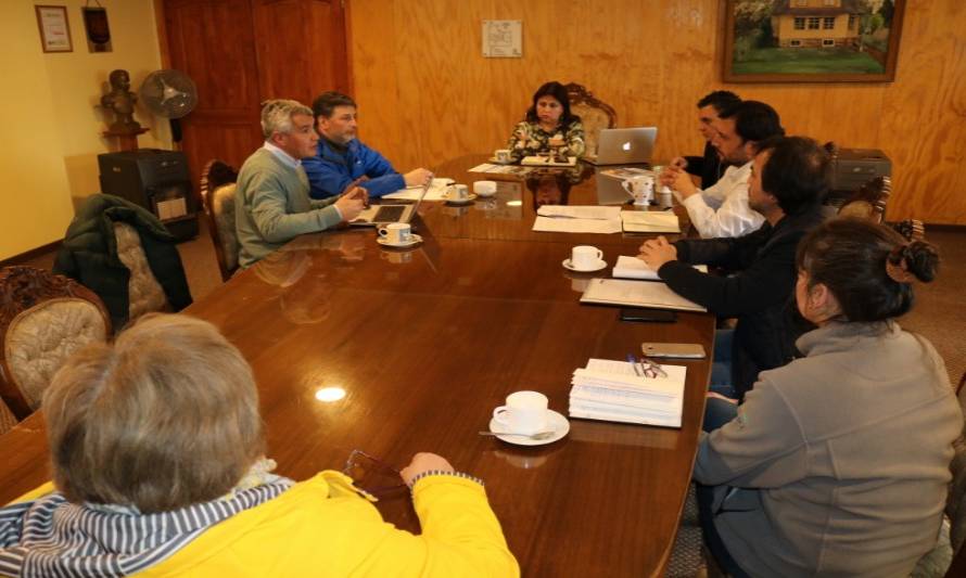Municipio y Essal establecieron mesa de trabajo para potenciar el desarrollo sanitario de Paillaco