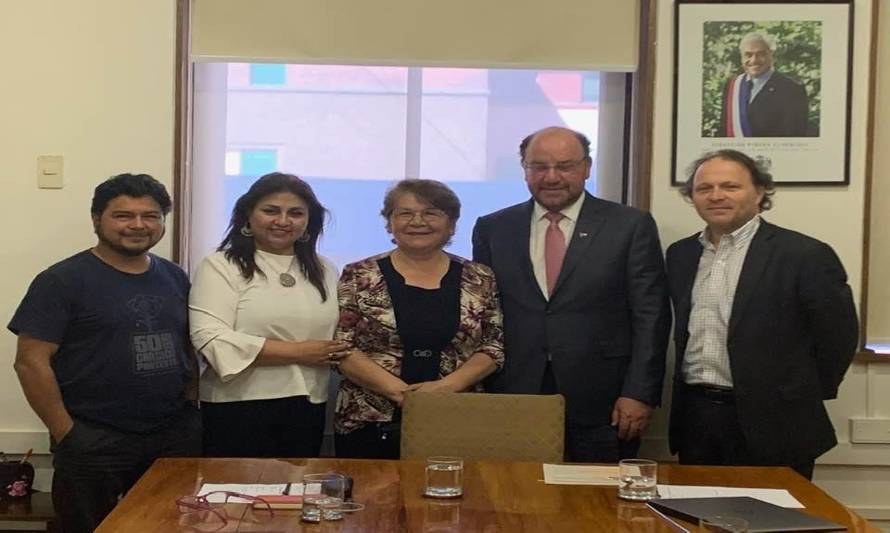Alcaldesa de Paillaco y Senador De Urresti solicitaron a ministro del MOP priorizar diseño de APR Ropulli – Pichiquema