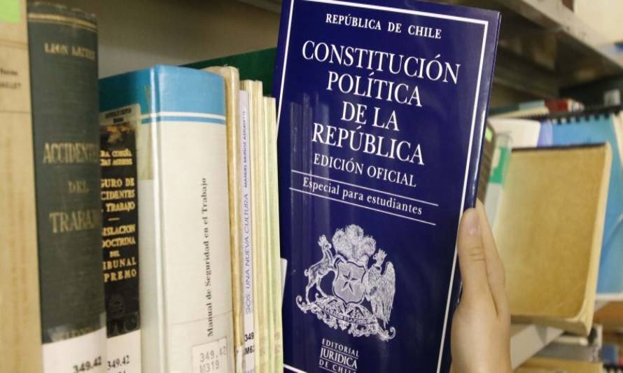 Nueva Constitución: Carta abierta Red de Centros de Estudios Regionales de Universidades Chilenas
