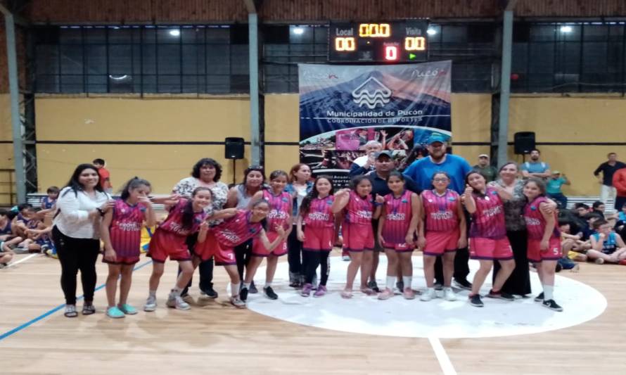 Equipo femenino de la Escuela Proyecto de Futuro cerró sus actividades de verano con Encuentro Nacional de Mini Básquetbol 