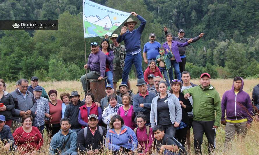 Sueño cumplido: Ex pobladores vuelven en caravana a Río Chico después de 30 años