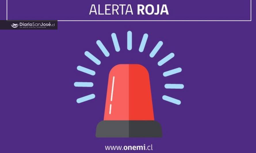Declaran alerta roja para comuna de Mariquina por incendio forestal