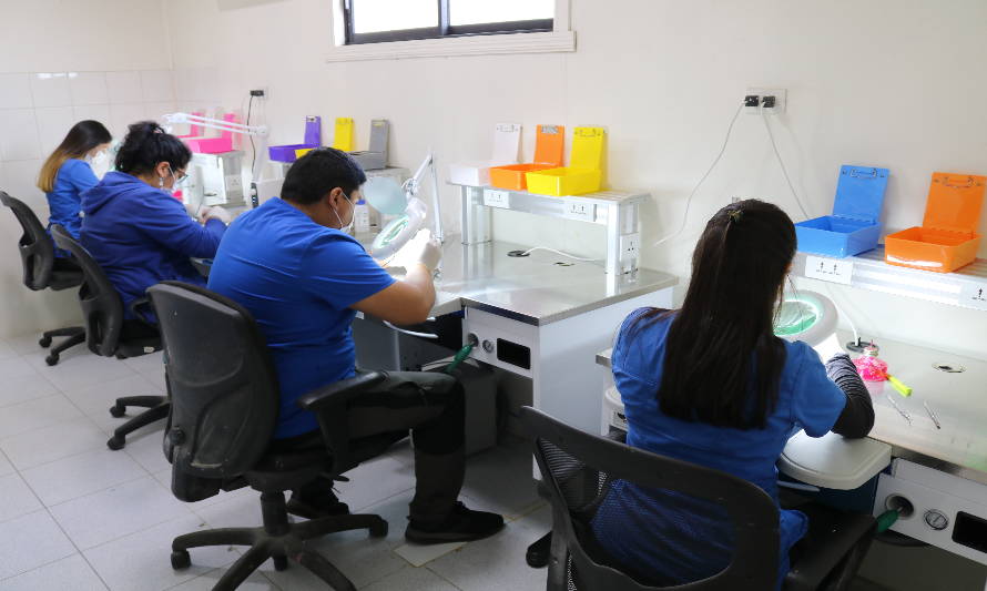 Centro Odontológico de Paillaco aumentó estaciones de trabajo para laboratorio dental