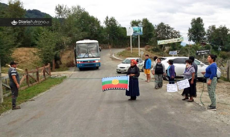 Comunidades mapuche de Maihue y Rupumeica cierran acceso de turistas y visitantes