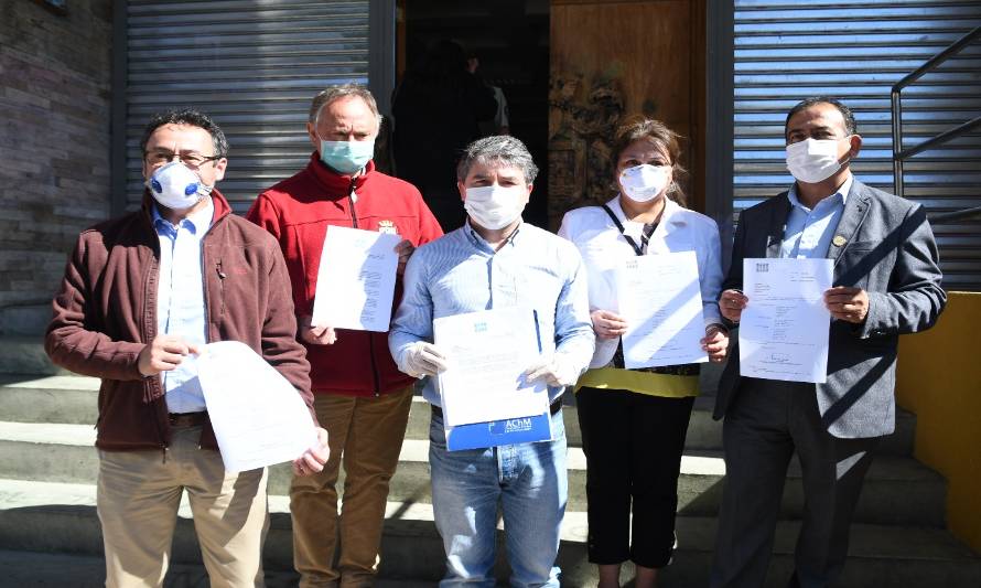 Alcaldes de Los Ríos solicitan barrera sanitaria y cuarentena preventiva para la región
