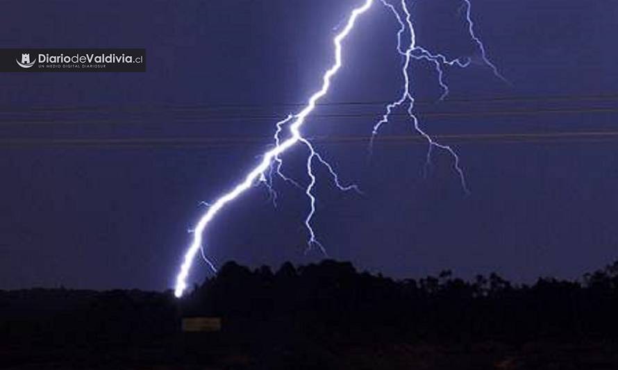 Declaran Alerta Preventiva por tormentas eléctricas en Los Ríos