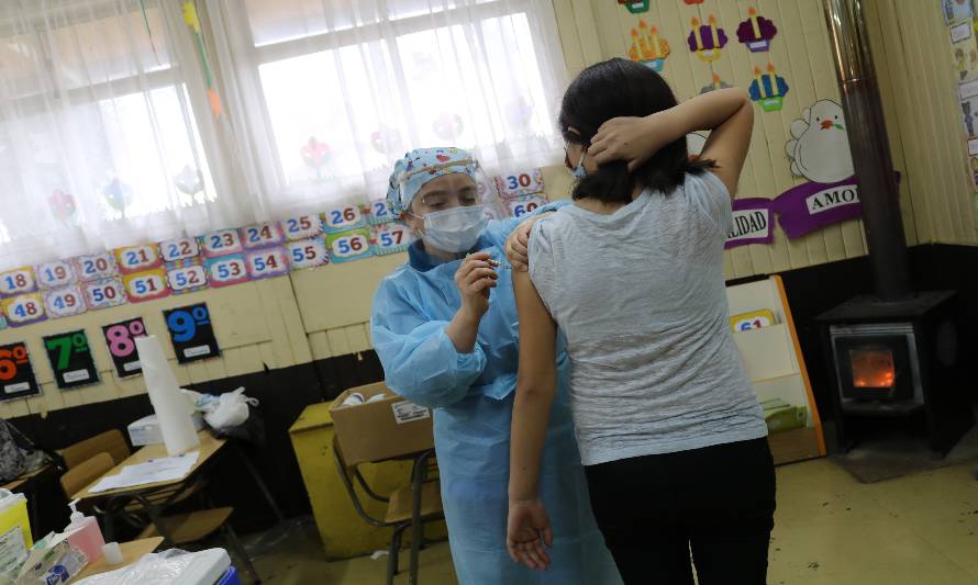 Cesfam dio inicio a campaña de vacunación escolar en Paillaco