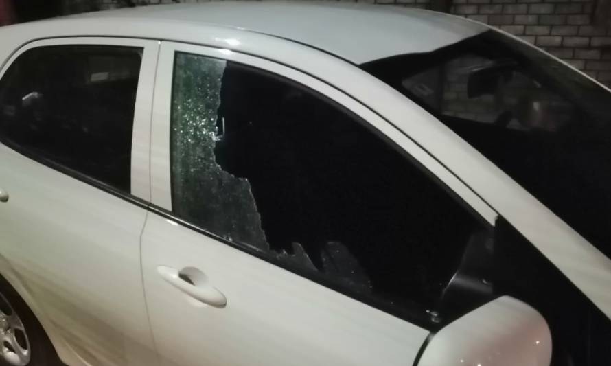 In fraganti: Carabineros detuvo a pareja intentando robar un vehículo 