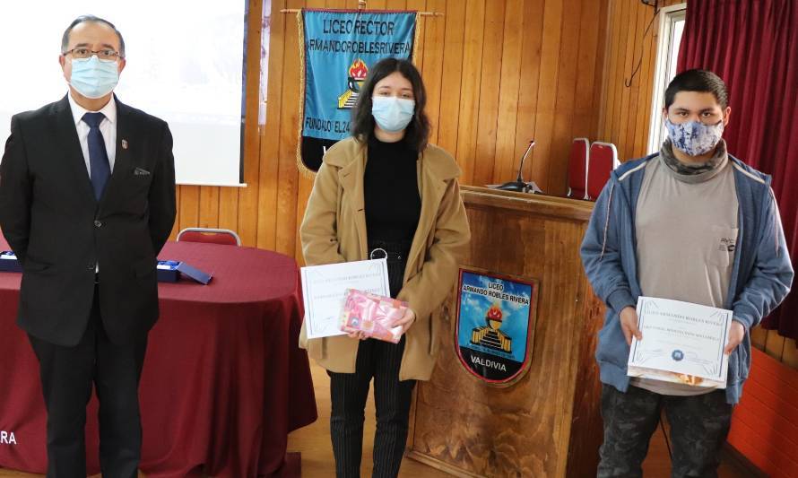 Estudiantes del LARR ganaron concurso literario organizado por ambientalistas uruguayos