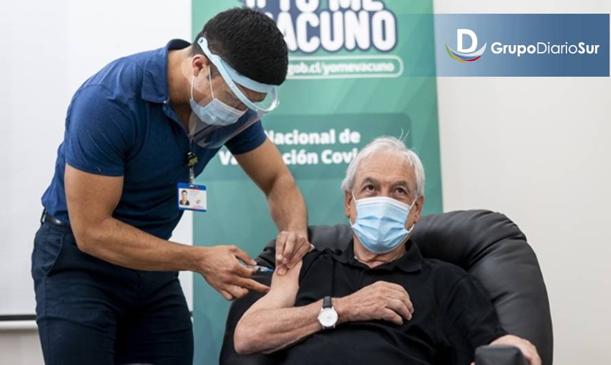 Presidente Piñera recibió vacuna contra el Covid-19 en Futrono