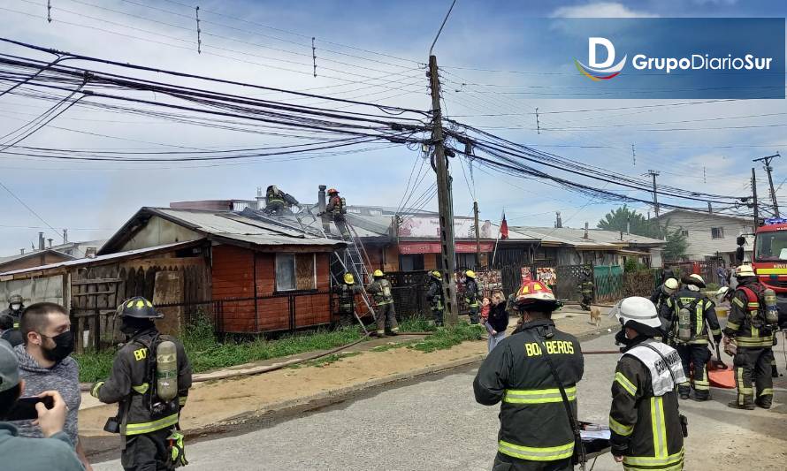 Valdivia: incendio afectó a vivienda donde funcionaba una panadería