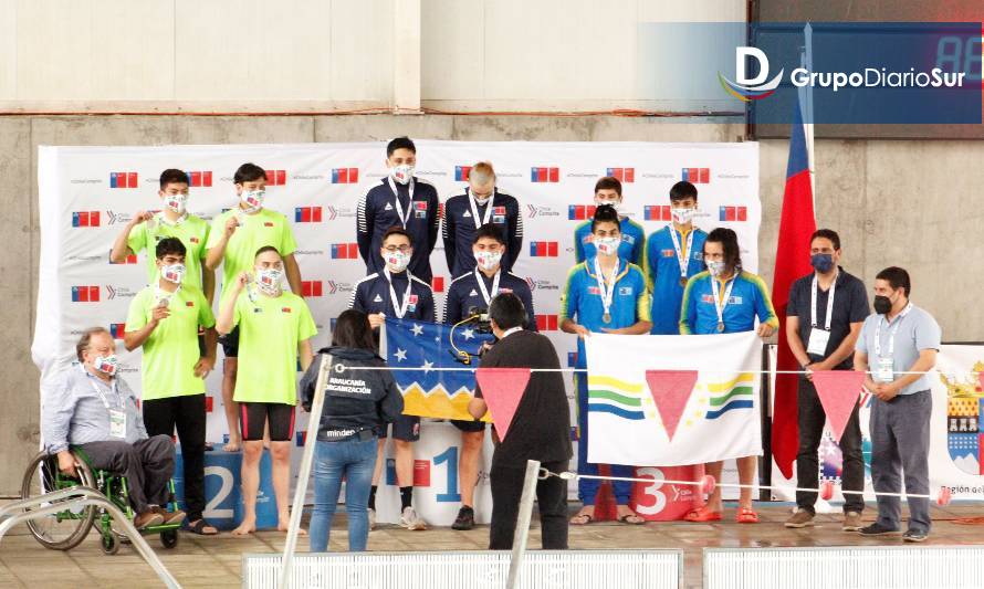 Nadadores de Los Ríos lograron medallas en Juegos de la Araucanía