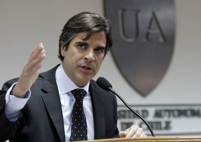 Diputado Gonzalo Fuenzalida responde a críticas por ausencia luego de las elecciones