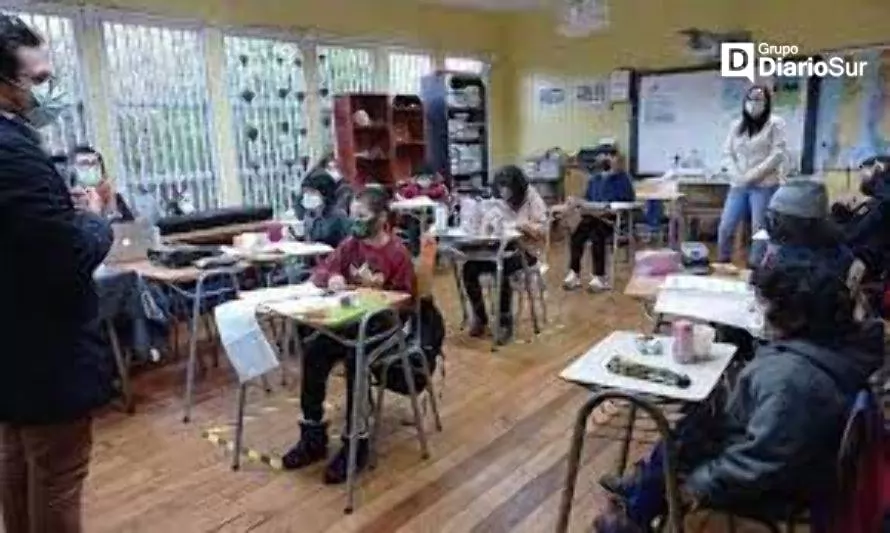 Este lunes, más de 80 mil estudiantes regresan a clases en Los Ríos