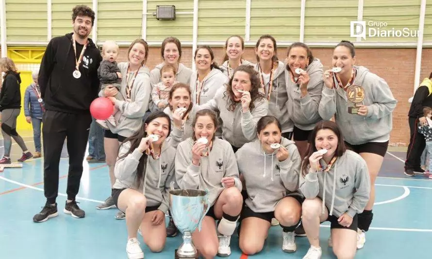 Oro para Valdivia: Instituto Alemán ganó nacional de volleyball en La Serena