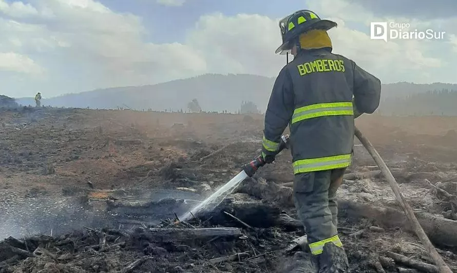 Incendio forestal de Los Guindos es controlado, pero no liquidado