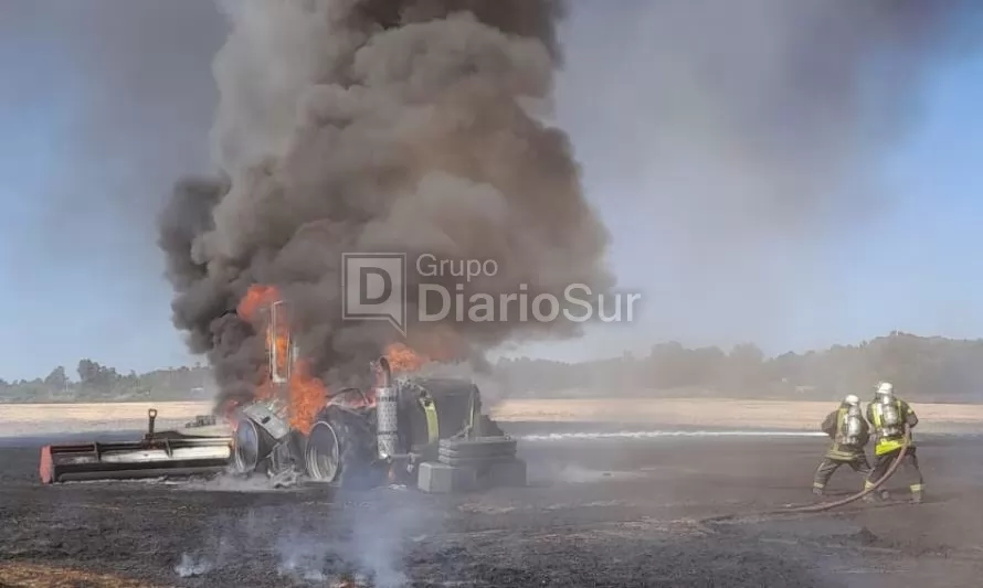 Incendio de máquina agrícola moviliza a Bomberos de Paillaco