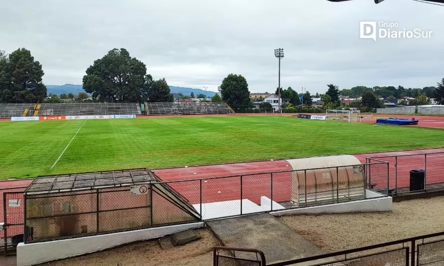 Confirman plan de mejoramiento del Estadio Municipal de Valdivia